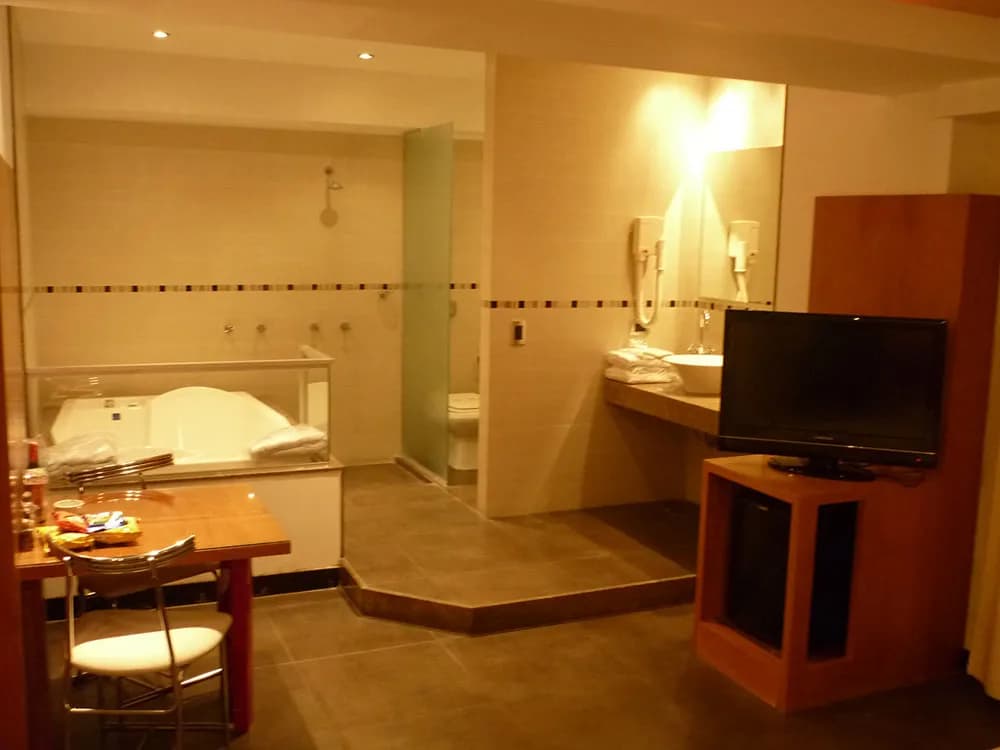 Voitu Hotel - imagen 9